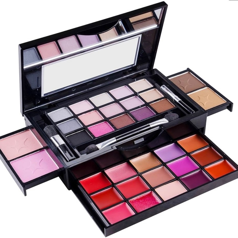 NIB SHANY fierce and flawless all-in-one compact make up set with mirror